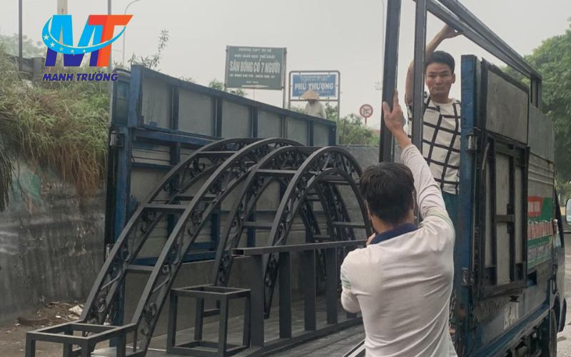 Quá trình thuê xe tải 10 tấn giá rẻ chất lượng tại Hoàng Mai ở Mạnh Trường
