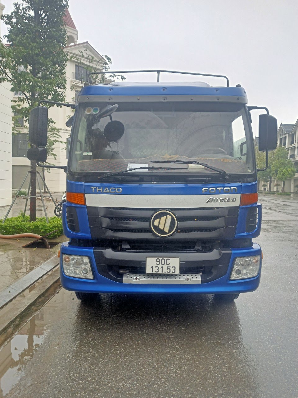 thuê xe tải chở hàng 10 tấn gấp Mạnh Trường trở thành giải pháp tối ưu cho các doanh nghiệp và cá nhân tại khu vực Mạnh Trường.
