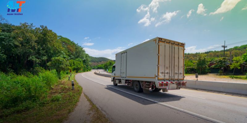 Bảng giá xe tải chở hàng Hà Nội uy tín - Mẹo chọn đơn vị uy