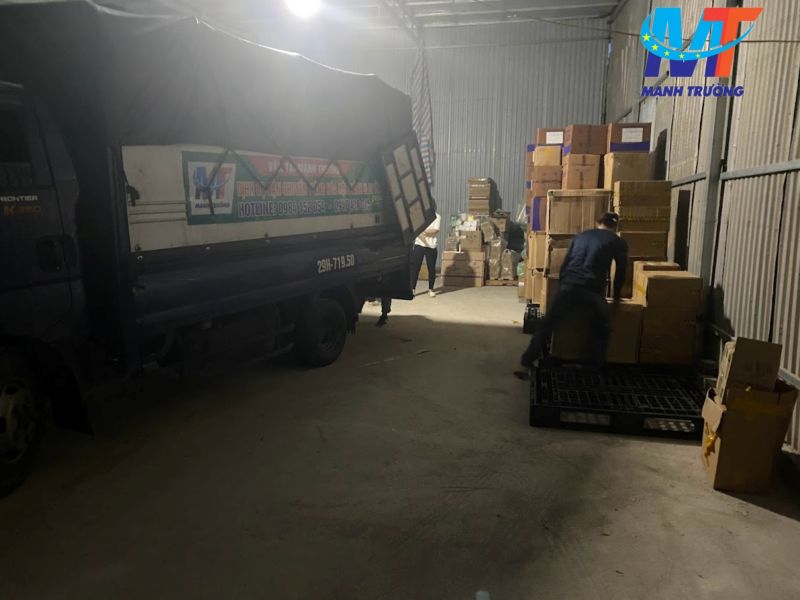 Thuê xe tải chở hàng đi tỉnh