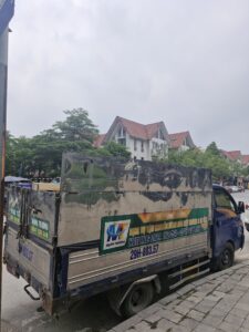Chúng tôi cung cấp bảng giá rõ ràng, không phí ẩn. Khách hàng có thể yên tâm về chi phí khi sử dụng dịch vụ thuê xe tải chở hàng ở Bình Lục của Mạnh Trường.